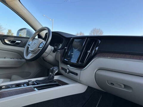 2019 Volvo XC60 T5 Inscription