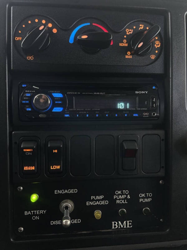 2004 International WorkStar 7400