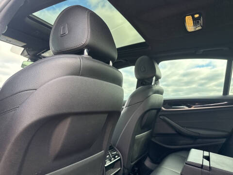 2019 BMW 5 Series 530i