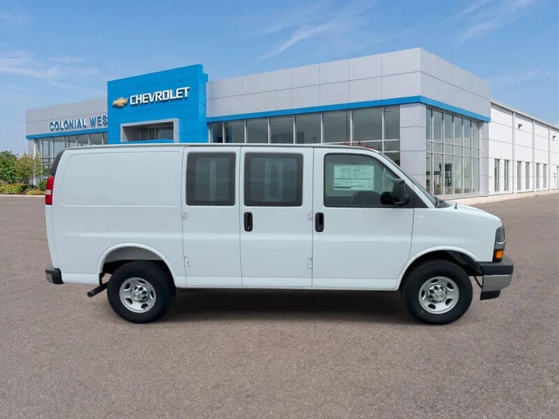 2025 Chevrolet Express 2500