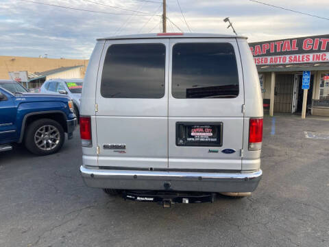 2013 Ford E-Series E-350 SD XLT