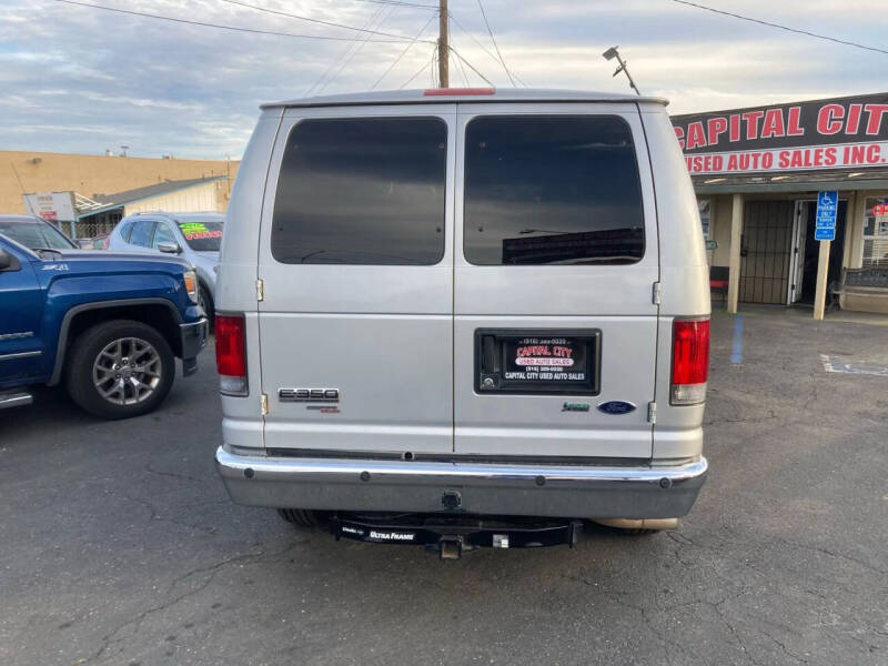2013 Ford E-Series E-350 SD XLT