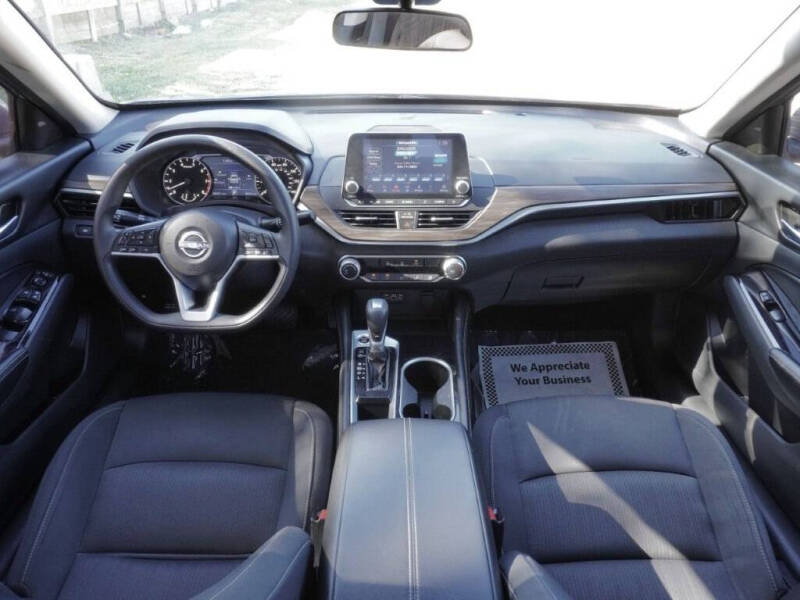 2023 Nissan Altima 2.5 SV