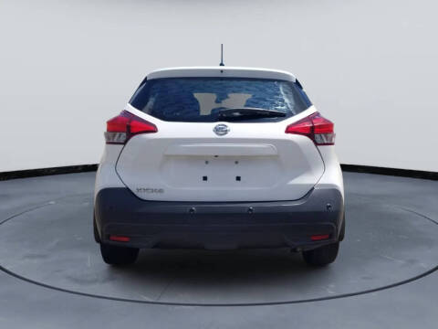 2020 Nissan Kicks S