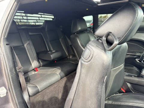 2015 Dodge Challenger SXT Plus