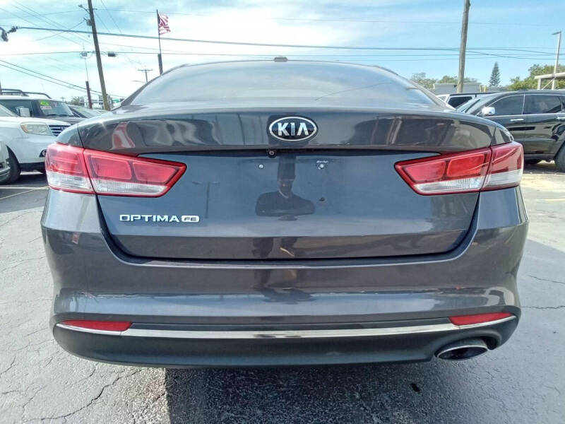 2017 Kia Optima LX