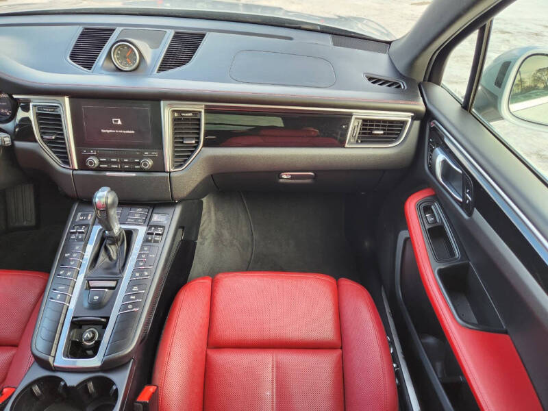 2018 Porsche Macan S