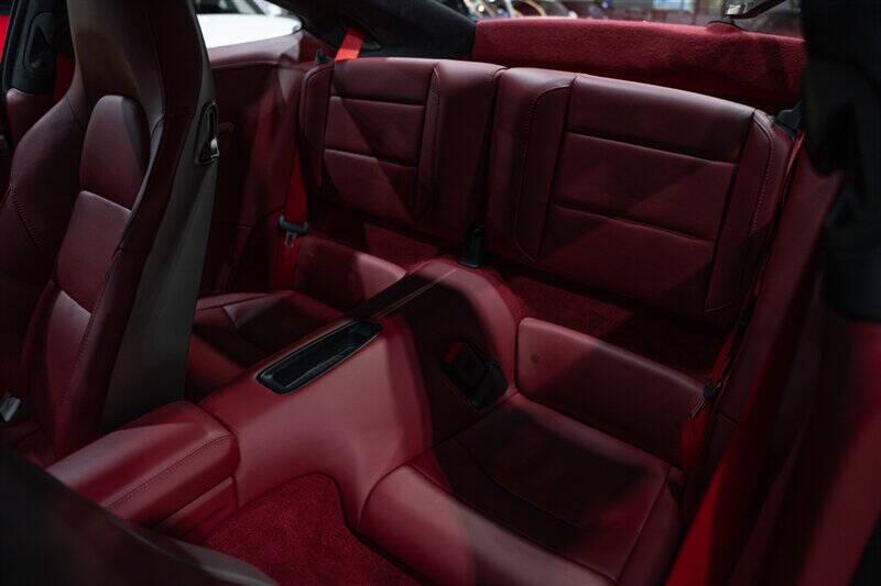 2019 Porsche 911 Carrera 4S