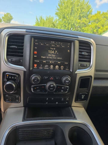 2016 RAM 1500 SLT