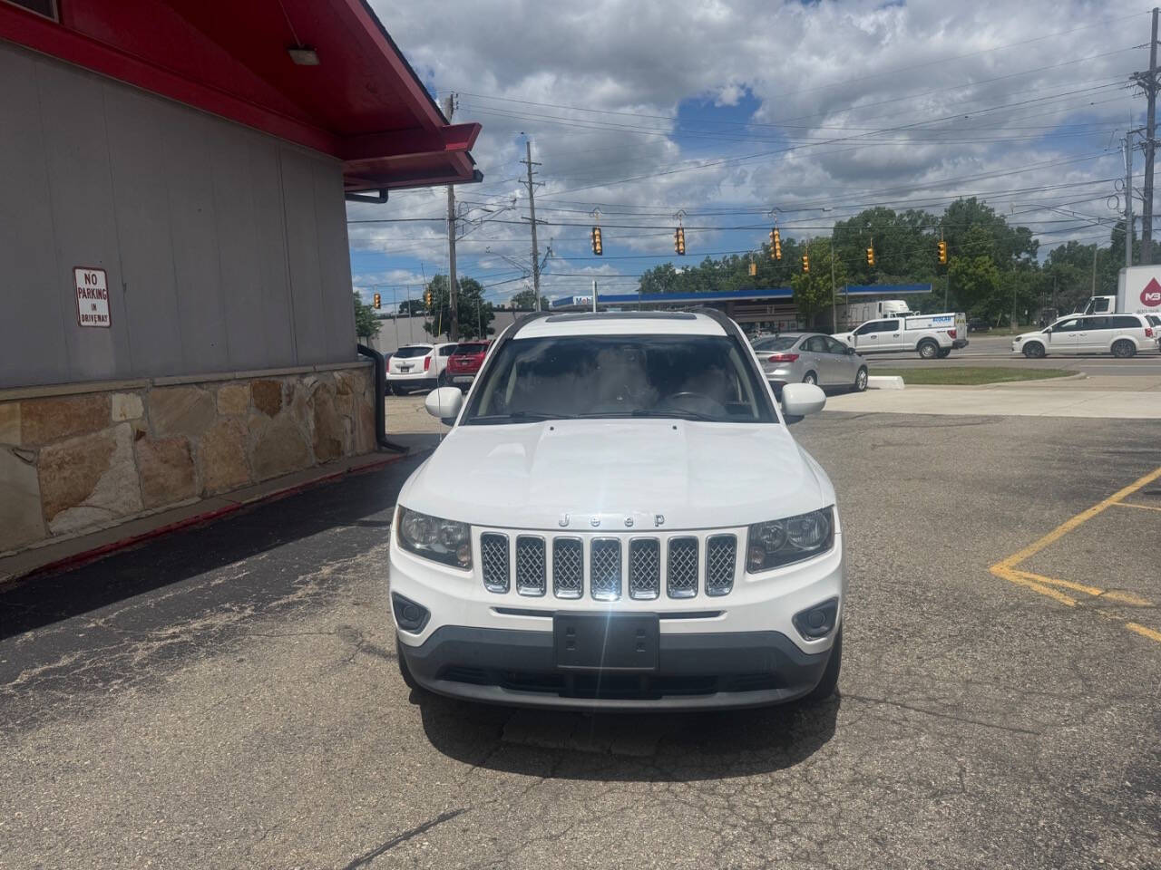 White 2016 Jeep Compass Latitude 4x4 Latitude 4dr SUV 2