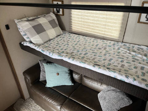 2018 CHAPARREL COACHMEN