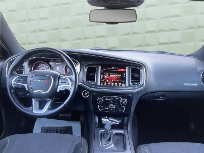 2016 Dodge Charger SXT