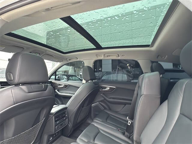 2023 Audi Q7 quattro Premium Plus 55 TFSI