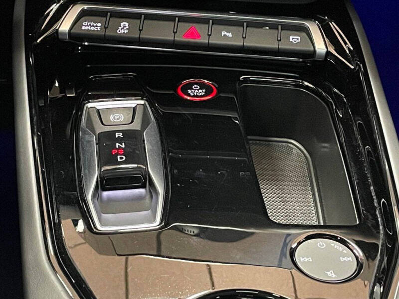 2023 Audi e-tron GT quattro Premium Plus