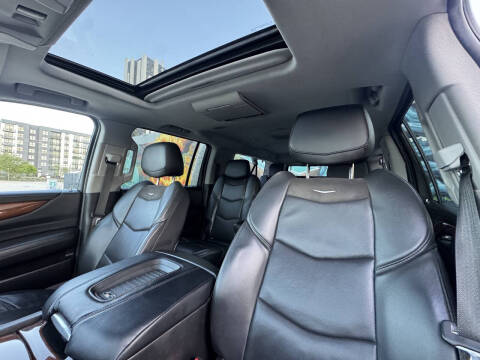 2018 Cadillac Escalade ESV Premium Luxury