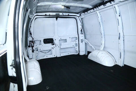 2023 Chevrolet Express 2500