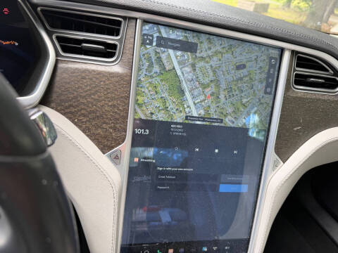 2013 Tesla Model S
