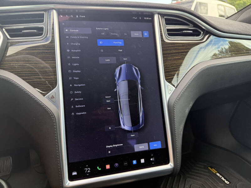 2015 Tesla Model S 85
