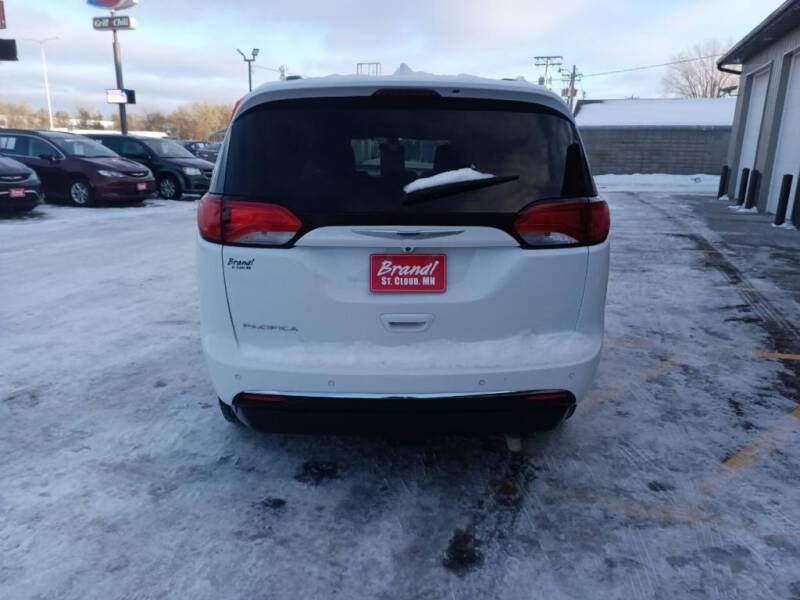 2019 Chrysler Pacifica Touring L