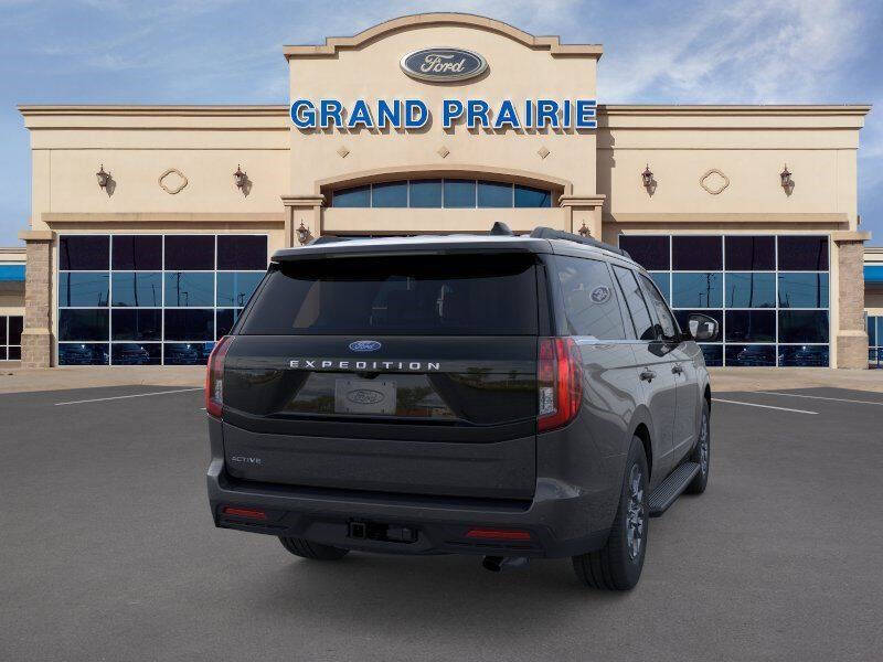 2026 Ford Expedition Active