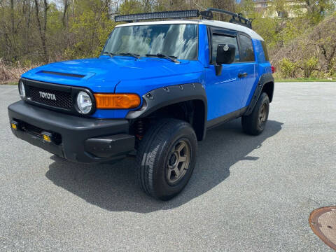 2007 Toyota FJ Cruiser for sale at Legacy Auto Sales in Peabody MA