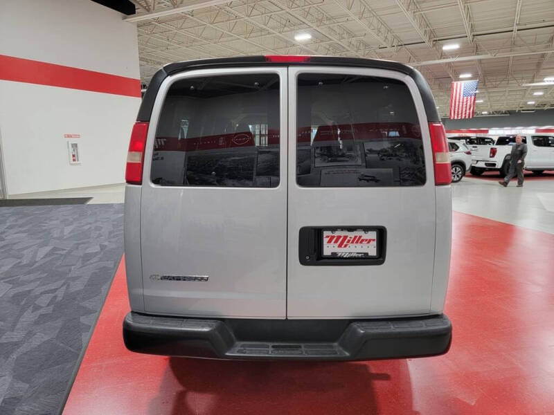 2017 Chevrolet Express LS 2500