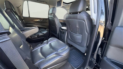 2020 Cadillac Escalade Luxury