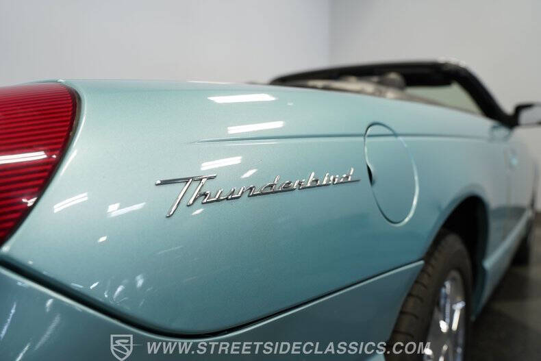 2002 Ford Thunderbird Deluxe