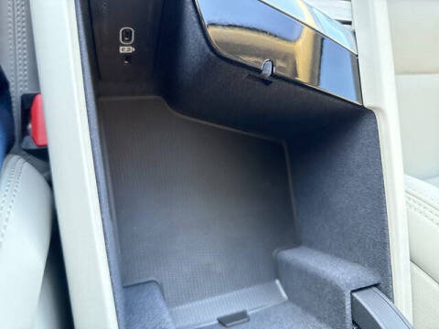 2026 Volvo XC60 T8 Ultra