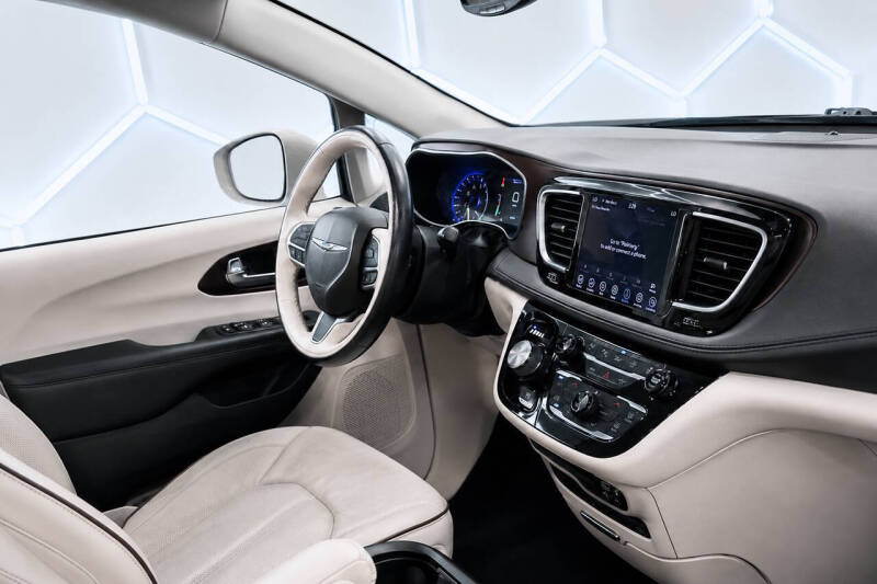 2020 Chrysler Pacifica Limited