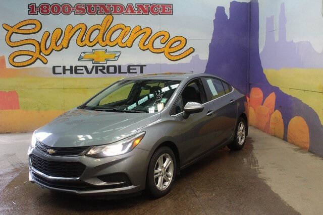 Used 2018 Chevrolet Cruze LT with VIN 1G1BE5SM5J7138366 for sale in Grand Ledge, MI