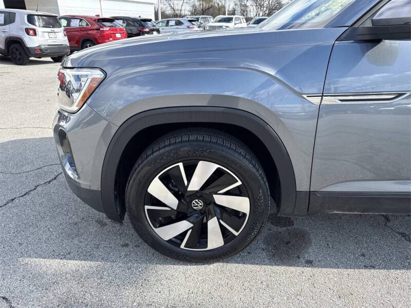 2025 Volkswagen Atlas Cross Sport SE 4Motion