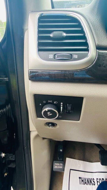 2011 Jeep Grand Cherokee Laredo X