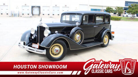 1934 Packard 1100