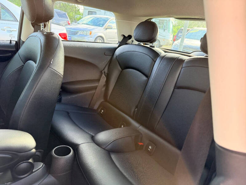 2015 MINI Hardtop 2 Door Cooper