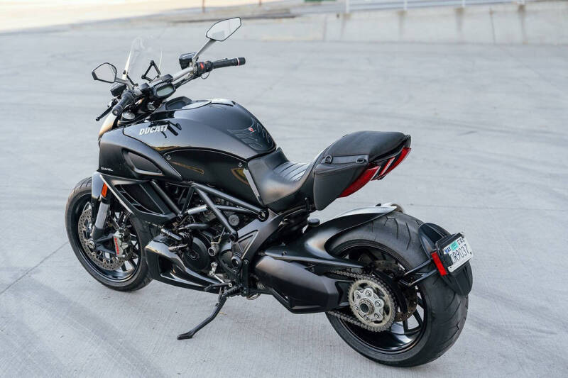 2011 Ducati Diavel