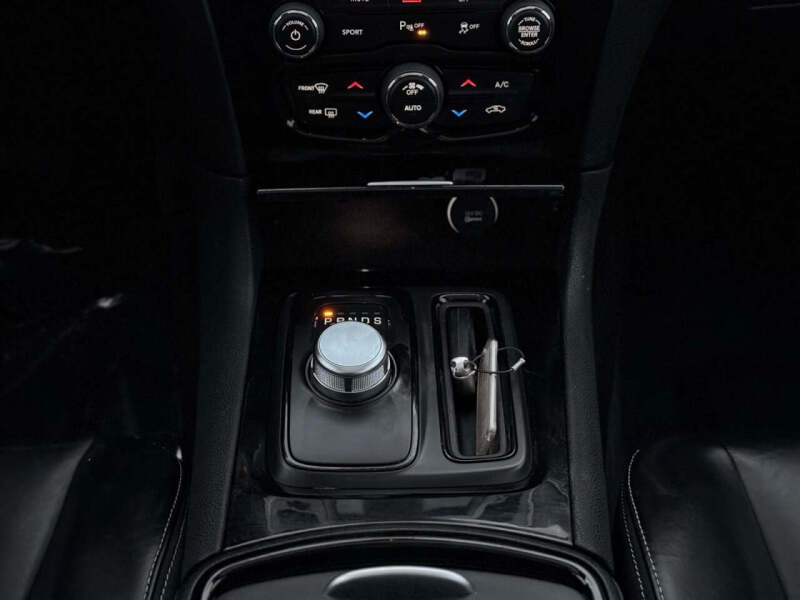 2023 Chrysler 300 S V6