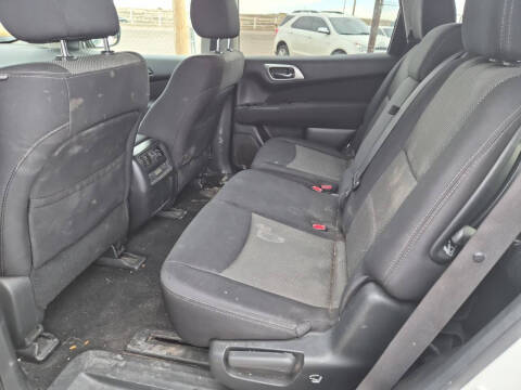 2017 Nissan Pathfinder Platinum