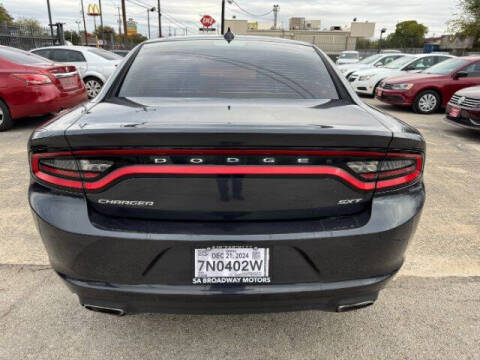 2016 Dodge Charger SXT