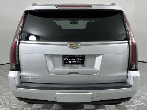 2020 Cadillac Escalade Standard