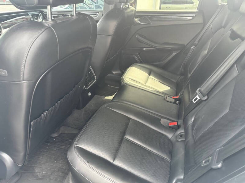 2016 Porsche Macan S