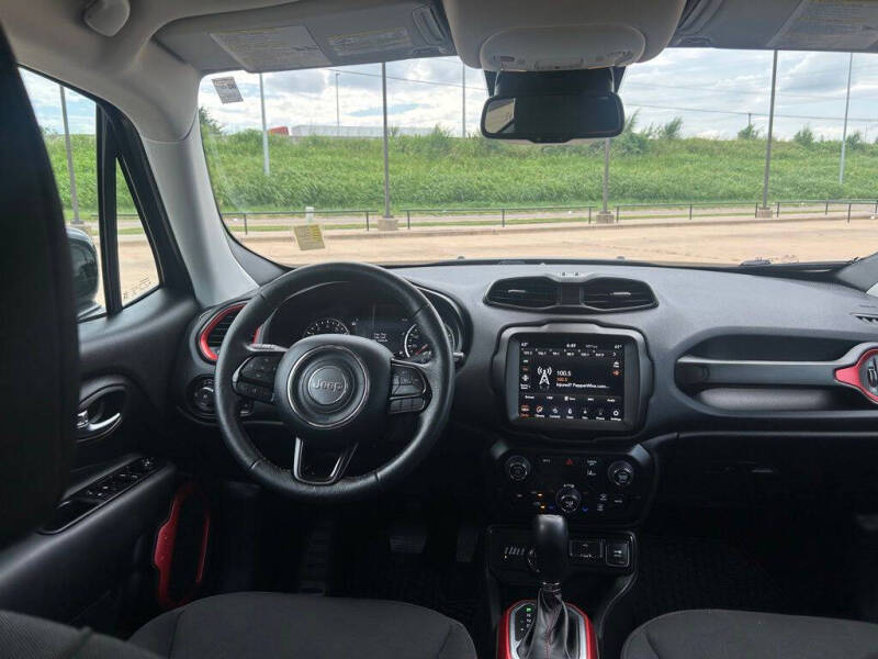 2022 Jeep Renegade Trailhawk