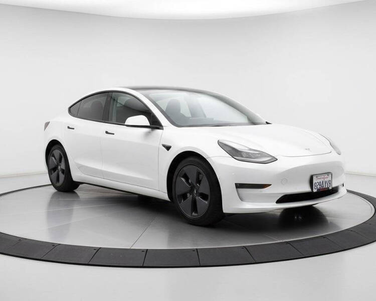 2021 Tesla Model 3 Standard Range Plus