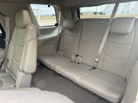 2018 Cadillac Escalade Luxury