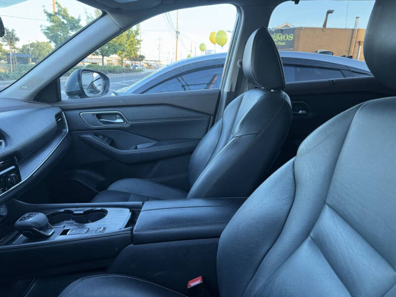 2021 Nissan Rogue SL