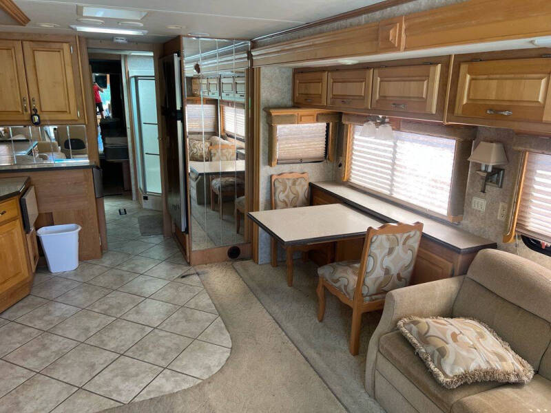 2006 Holiday Rambler Endeavor