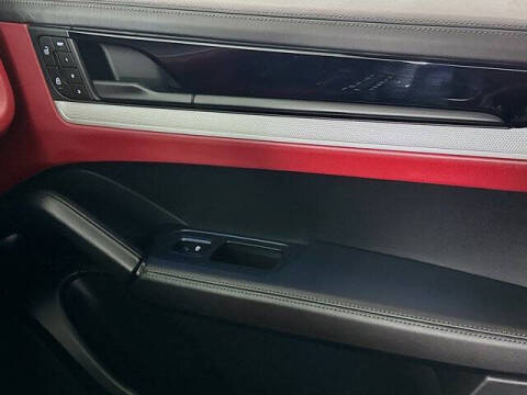 2024 Porsche Cayenne Coupe