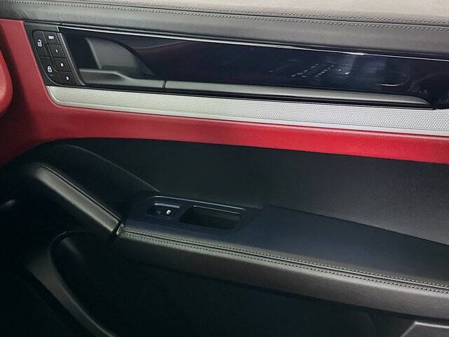 2024 Porsche Cayenne Coupe