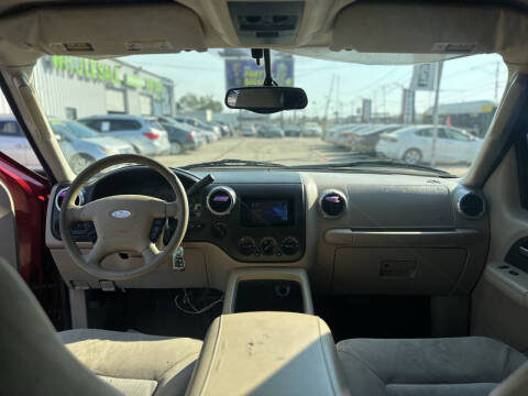 2004 Ford Expedition XLT