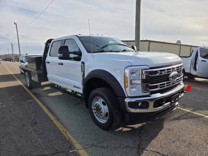 2024 Ford F-550 Super Duty Chassis Cab XL's photo